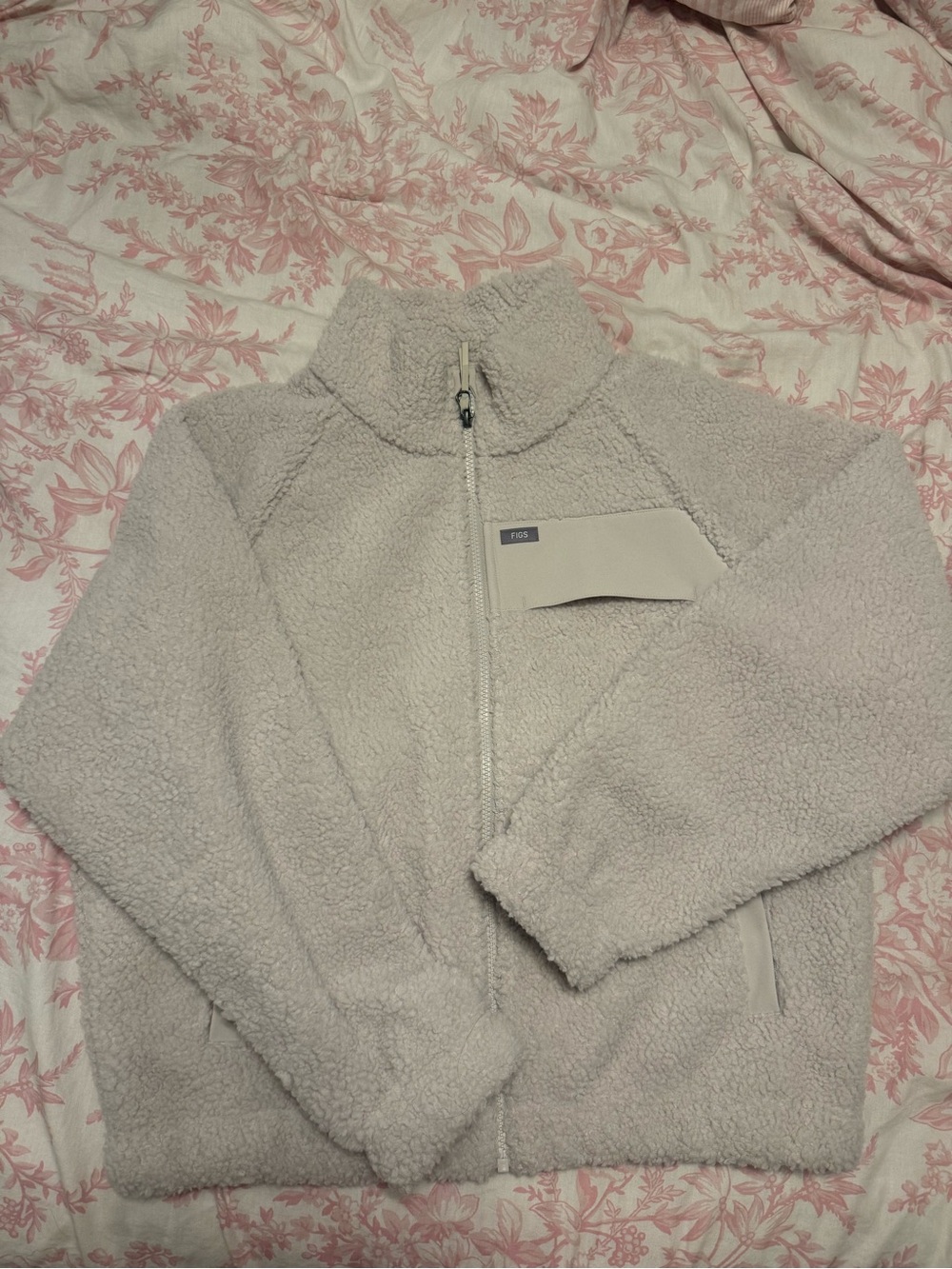 FIGS Womans Cream Sherpa Zip Jacket
